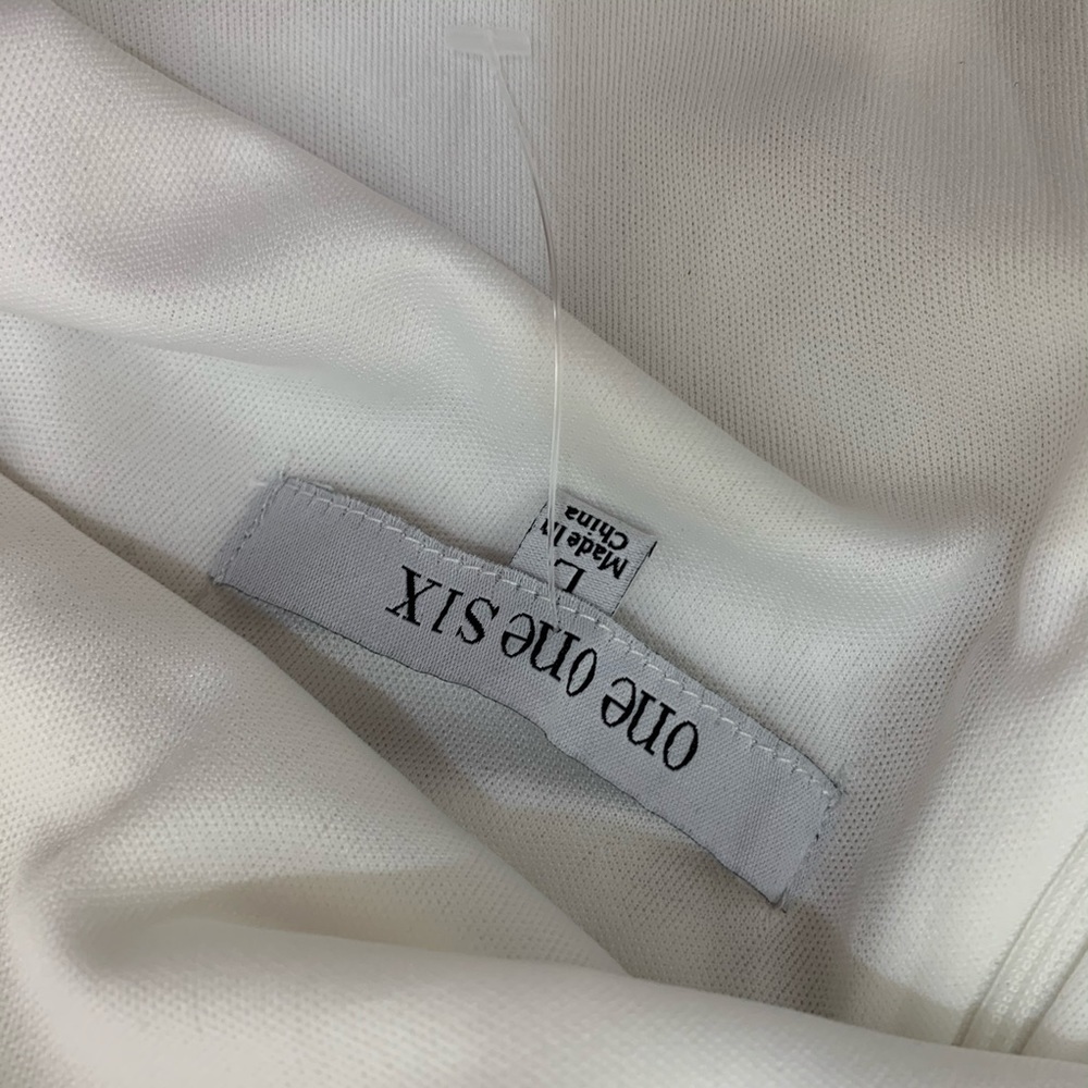 ONE ONE SIX Lace Yoke Fit & Flare White Dress - Picture 7 of 7